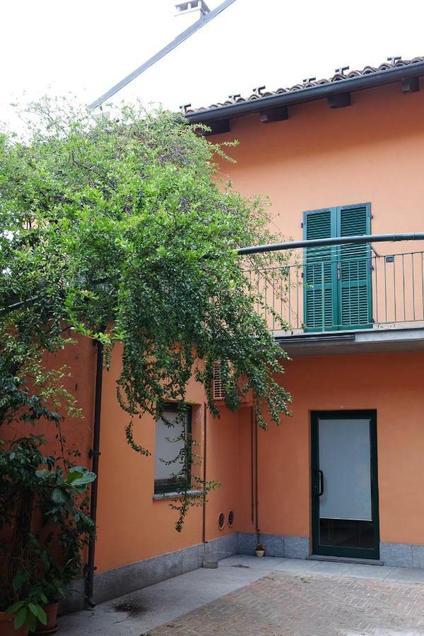 La Casa Di Ringhiera Apartment Alba  Exterior foto